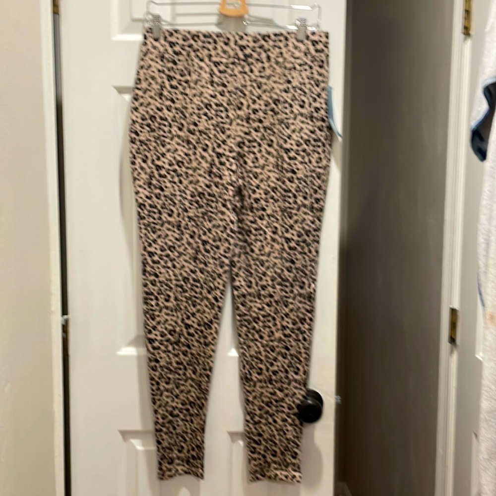New M size leggings pants